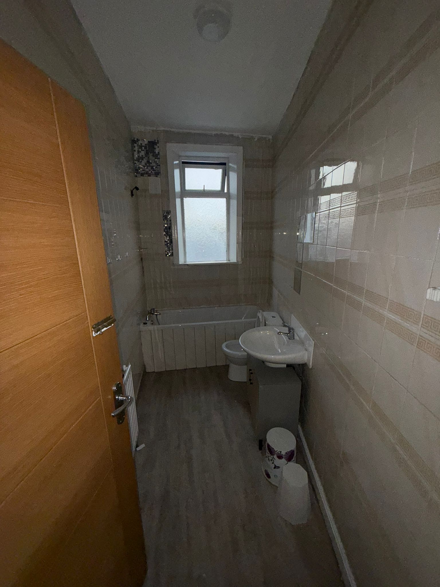 f7e87d5e-78bf-4ac1-9da9-574cd3cf6dbf-2